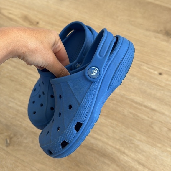 Crocs - Picture 3 of 4